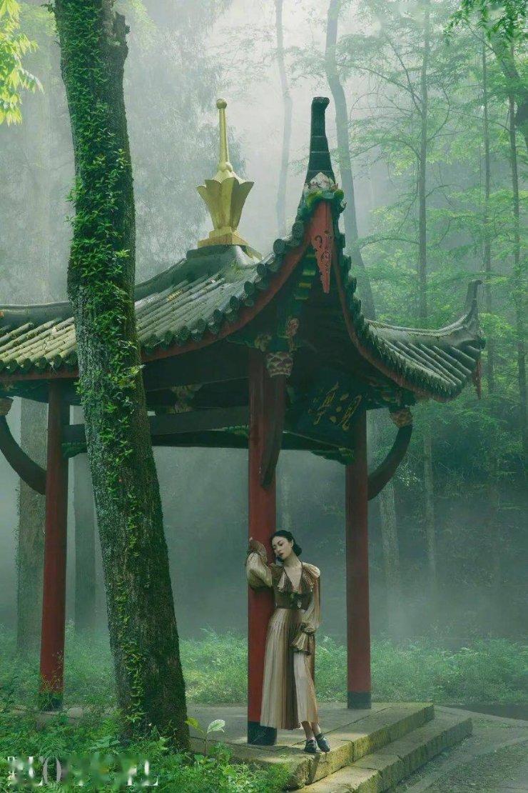 艾米高中校服