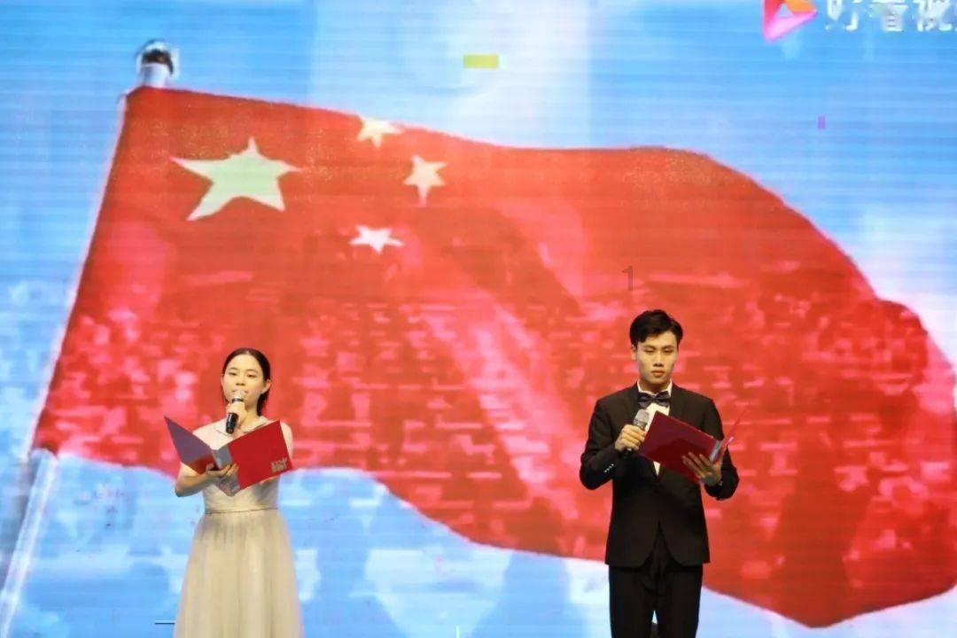 传奇霸业 翅膀游戏画面
