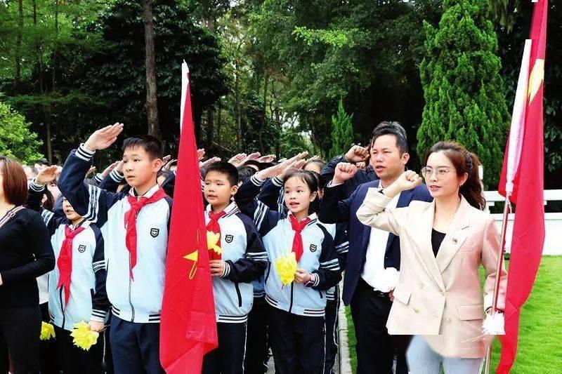 老公工地还有一天完工了怎么回复他？游戏画面