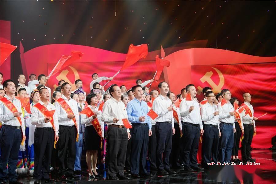 英媒：因无力支付能源账单 数百万英国人在冬天断电断气