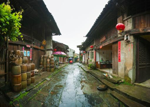 点燃信仰之灯，照亮人生之路