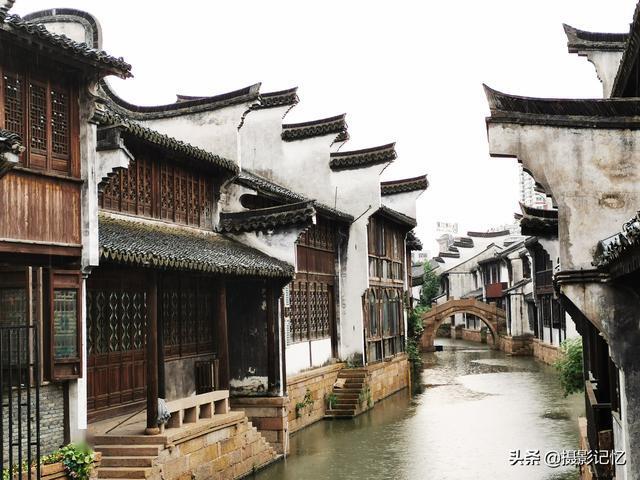 广州买房首付50万如果自己只有40万借10万可以吗?游戏画面